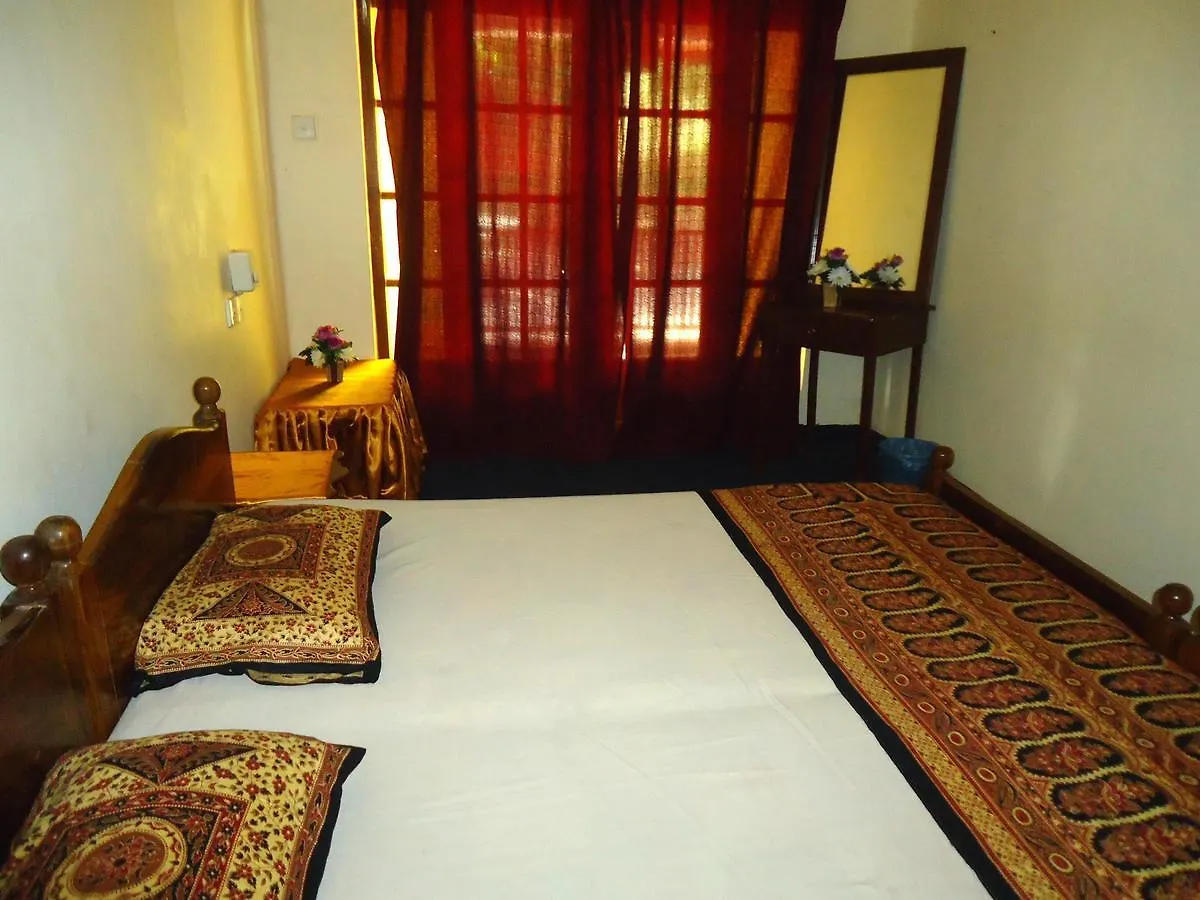 Hotel Mahagedara Holiday Home Kandy